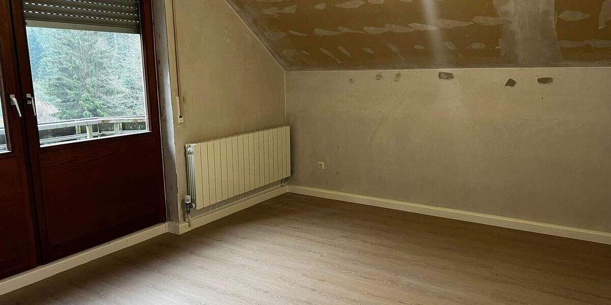 Mehrfamilienhaus, Wohnhaus Bad Wildbad - 8 Zimmer, 221 m&sup2;, 699.000&euro; | Angebot:25780878