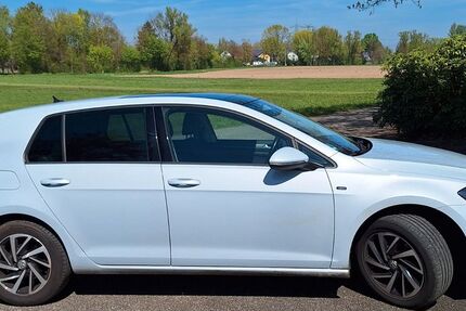 VW Golf 113.000 km 13.900 &euro; Baden-Baden 76534