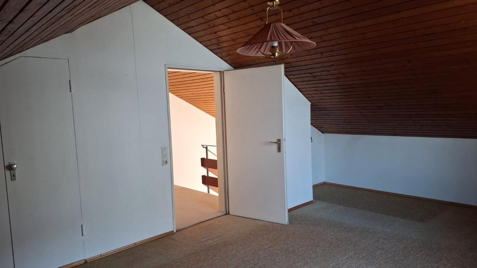 Einfamilienhaus Baden-Baden Balg - 8 Zimmer, 215 m&sup2;, 500.000&euro; | Angebot:26953231
