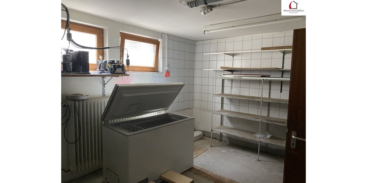 °°°° SCHNÄPPCHEN DES JAHRES 2024 : VERKAUFS,- BÜRO,- PRAXISFLÄCHE + 1,5 ZIMMER DG-WOHNUNG MIT TERRASSE°°°° - Gewerbeobjekt Karlsbad | Angebot:22699832
