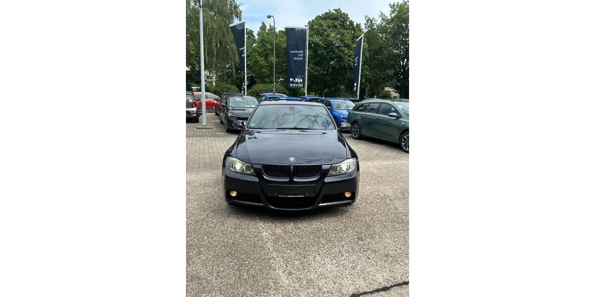 BMW 320 187.300 km 8.699 &euro; Ettlingen 76275