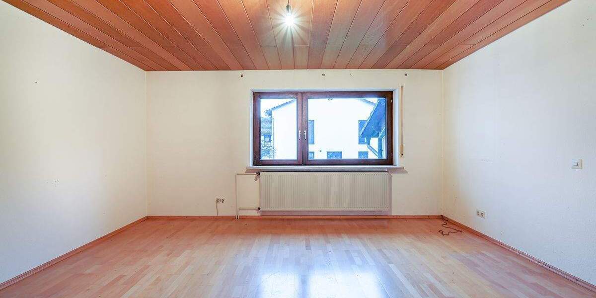 Mehrfamilienhaus, Wohnhaus Marxzell / Burbach Burbach - 7 Zimmer, 209 m&sup2;, 299.500&euro; | Angebot:25814994