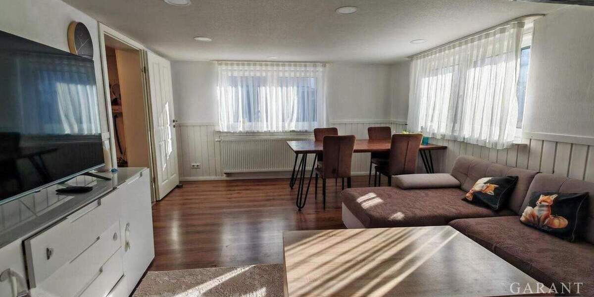 Einfamilienhaus Keltern Niebelsbach - 6 Zimmer, 180 m&sup2;, 650.000&euro; | Angebot:25707703