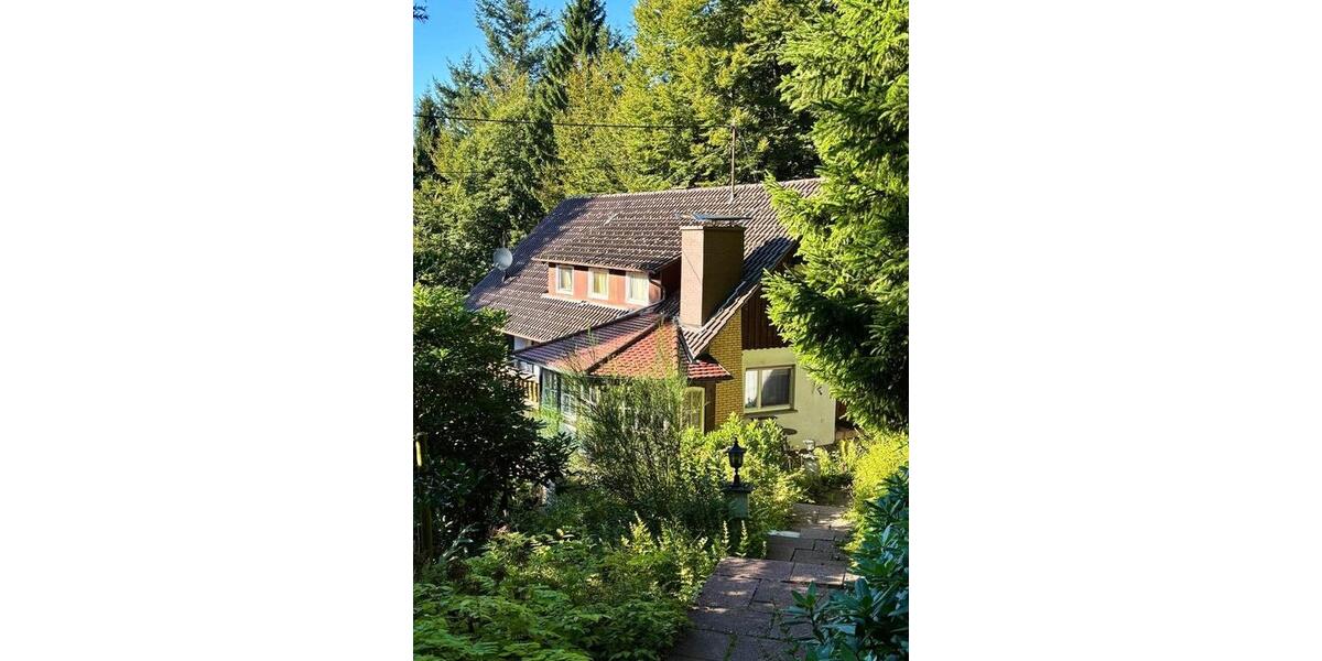 Einfamilienhaus Sasbachwalden - 11 Zimmer, 290 m&sup2;, 285.000&euro; | Angebot:27090598
