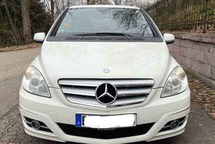 Mercedes-Benz B 200 200.000 km 5.200 &euro; Gernsbach 76530