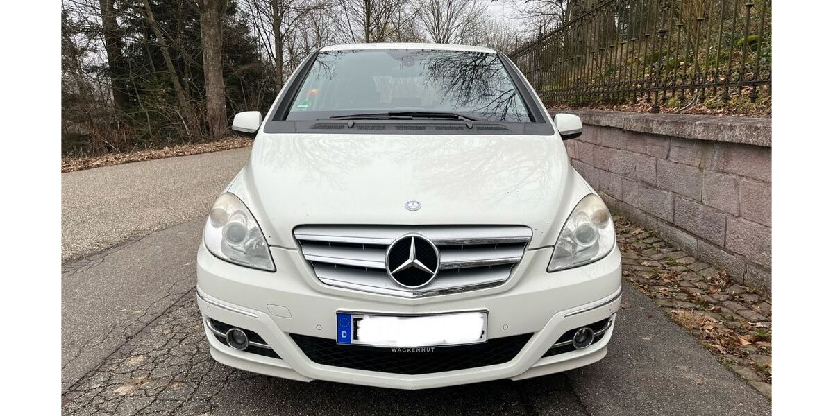 Mercedes-Benz B 200 200.000 km 5.200 &euro; Gernsbach 76530