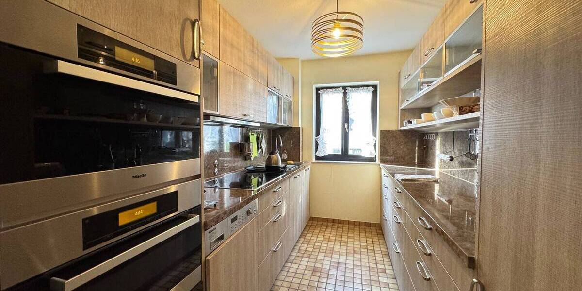 Etagenwohnung Baden-Baden Innenstadt - 3 Zimmer, 104 m&sup2;, 490.000&euro; | Angebot:25729894