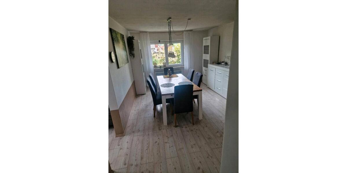 Doppelhaushälfte Gernsbach - 6 Zimmer, 165 m&sup2;, 1.500&euro; | Angebot:26470230