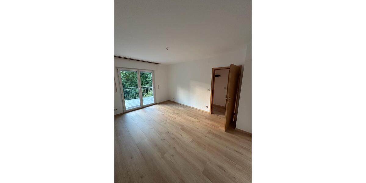 Erdgeschoßwohnung Forbach - 3 Zimmer, 77 m&sup2;, 725&euro; | Angebot:25968290