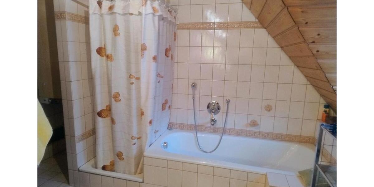 Etagenwohnung Sasbachwalden - 7 Zimmer, 180 m&sup2;, 755&euro; | Angebot:24688232