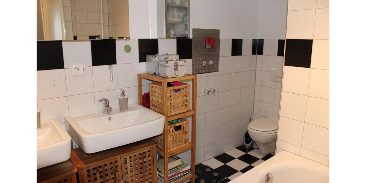 Terrassenwohnung Bad Wildbad - 4.5 Zimmer, 100 m&sup2;, 900&euro; | Angebot:26674893