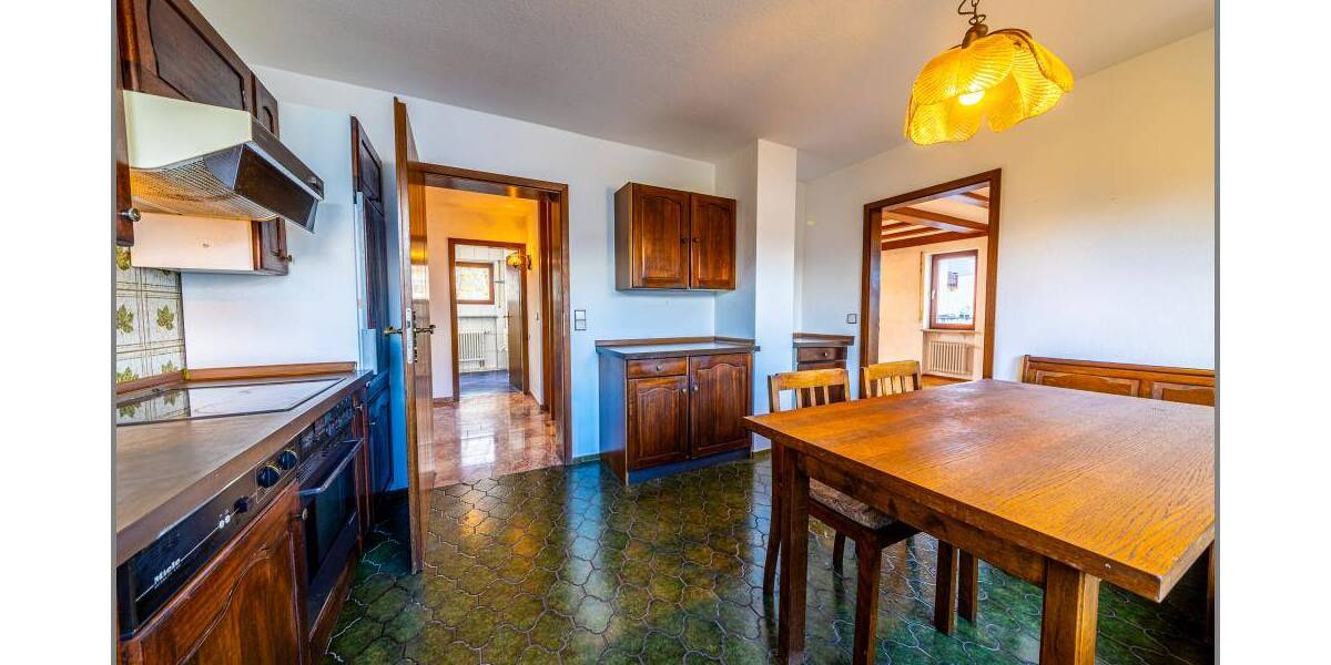 Mehrfamilienhaus, Wohnhaus Sinzheim Ortsgebiet - 5 Zimmer, 146 m&sup2;, 489.000&euro; | Angebot:25741682