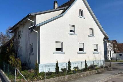 Haus Achern Sasbachried - 7 Zimmer, 173 m&sup2;, 225.000&euro; | Angebot:25703729