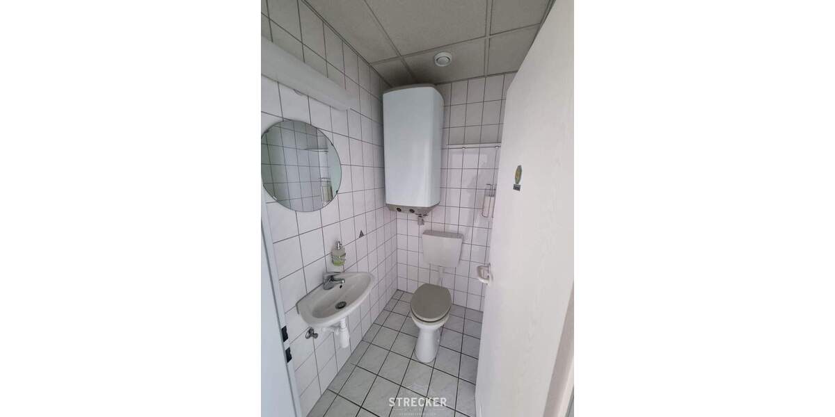 Gewerbeobjekt Karlsbad Langensteinbach - 4 Zimmer, 900&euro; | Angebot:25703395