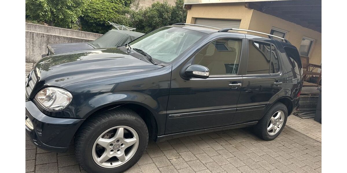 Mercedes-Benz ML 270 231.500 km 5.350 &euro; Forbach 76596