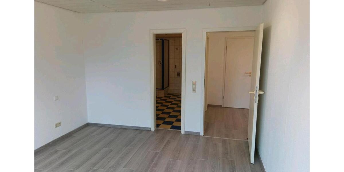 Etagenwohnung Bad Herrenalb - 2.5 Zimmer, 66 m&sup2;, 126.000&euro; | Angebot:25858189