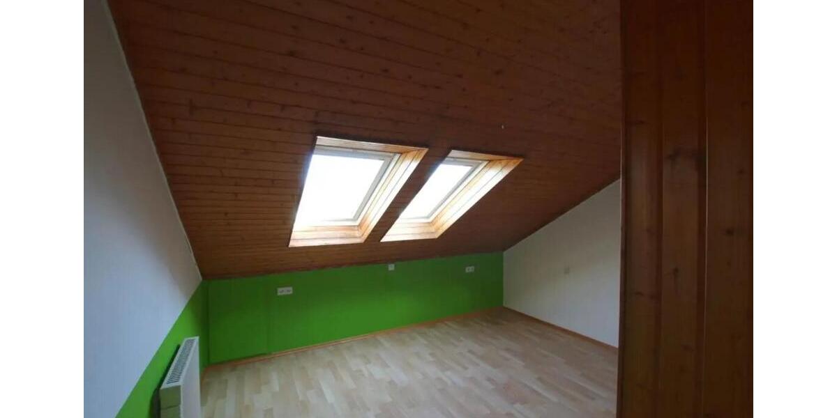 Dachgeschoßwohnung Rheinstetten - 3 Zimmer, 70 m&sup2;, 209.000&euro; | Angebot:25436270