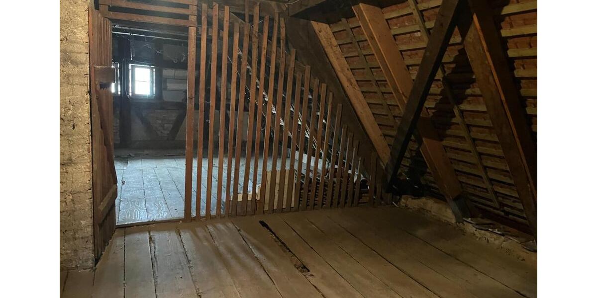 Mehrfamilienhaus, Wohnhaus Rheinstetten - 9 Zimmer, 200 m&sup2;, 400.000&euro; | Angebot:25858424