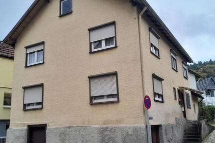 Haus Gernsbach - 7 Zimmer, 190 m&sup2;, 175.000&euro; | Angebot:24811542