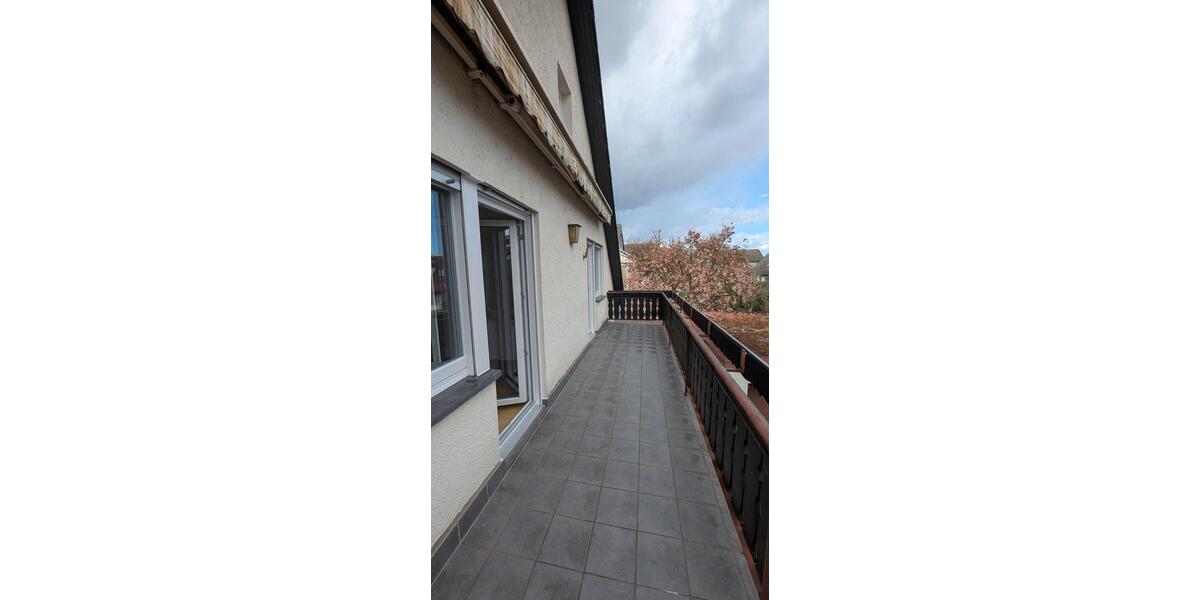 Dachgeschoßwohnung Iffezheim - 3 Zimmer, 86 m&sup2;, 860&euro; | Angebot:25995005