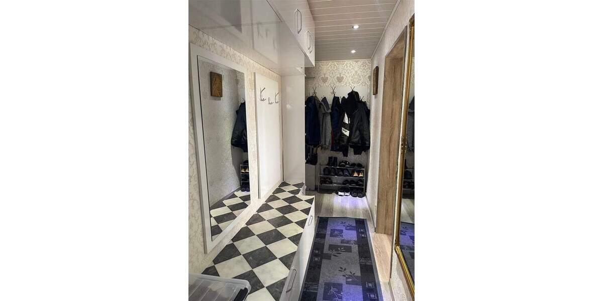 Etagenwohnung Rastatt - 4 Zimmer, 101 m&sup2;, 195.000&euro; | Angebot:25776347