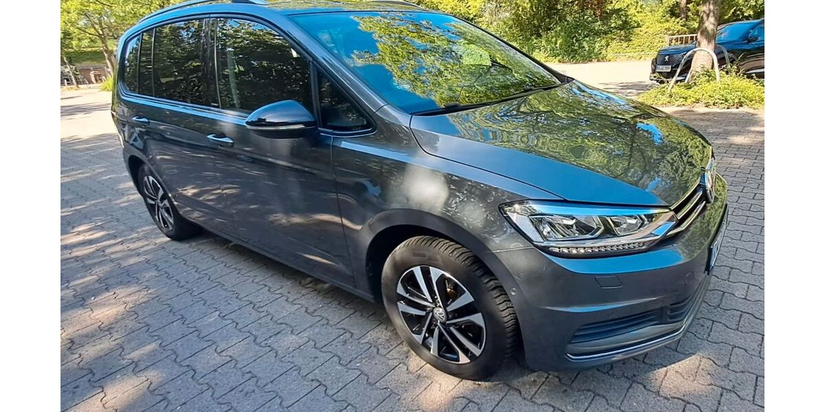VW Touran 140.000 km 17.000 &euro; Rastatt 76437
