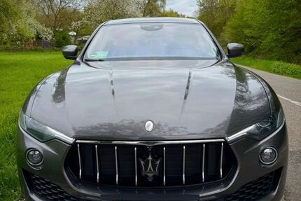 Maserati Levante 220.000 km 20.999 &euro; Baden baden 76530