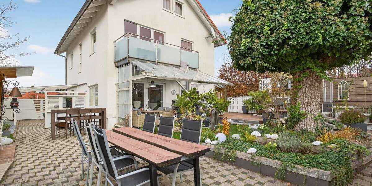 Einfamilienhaus Bad Herrenalb - 5.5 Zimmer, 141 m&sup2;, 649.000&euro; | Angebot:25353511