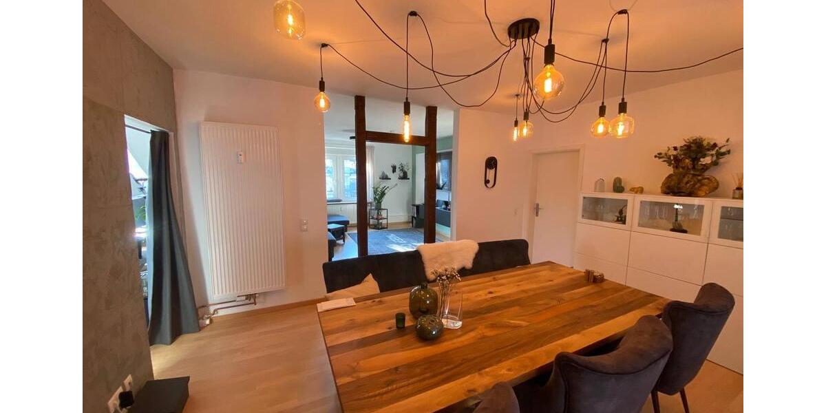 Etagenwohnung Ettlingen - 4 Zimmer, 120 m&sup2;, 1.300&euro; | Angebot:25647335