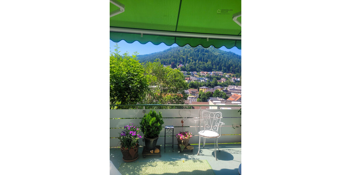 RESERVIERT - Schönes Landhaus mit Einliegerwohnung - Einfamilienhaus Bad Wildbad | Angebot:25867176