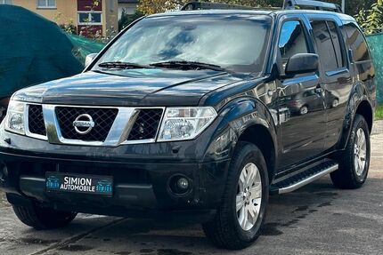 Nissan Pathfinder 298.000 km 9.999 &euro; Sasbach 77880