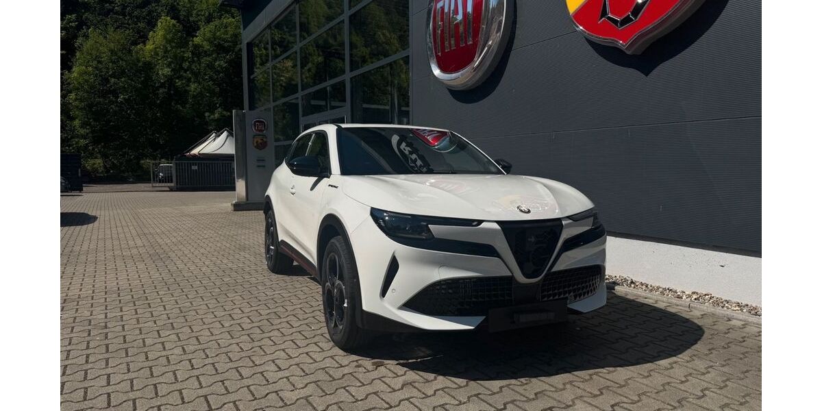 Alfa Romeo Junior 7.500 km 26.990 &euro; Ettlingen 76275