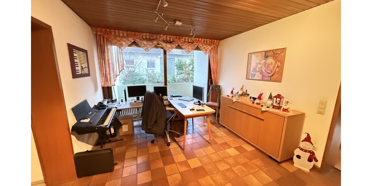 4-Zimmer-Wohnung mit 2 Balkone und Stellplatz in Sandweier - Etagenwohnung Baden-Baden Baden | Angebot:17595069