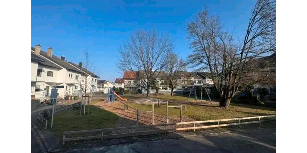 Reihenhaus Bietigheim - 7 Zimmer, 160 m&sup2;, 480.000&euro; | Angebot:26031319