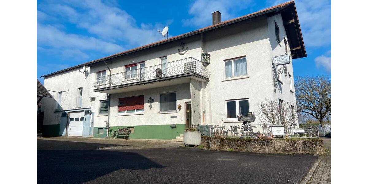 Mehrfamilienhaus, Wohnhaus Rheinmünster - 10 Zimmer, 300 m&sup2;, 450.000&euro; | Angebot:27050178