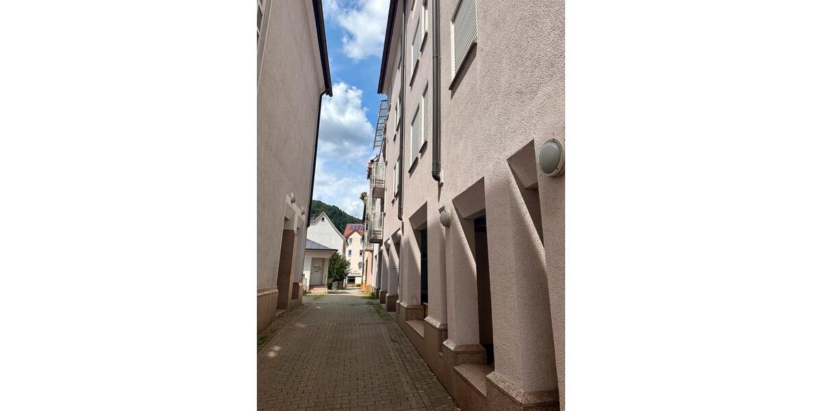 Etagenwohnung Bad Wildbad - 3.5 Zimmer, 83 m&sup2;, 260.000&euro; | Angebot:27005490