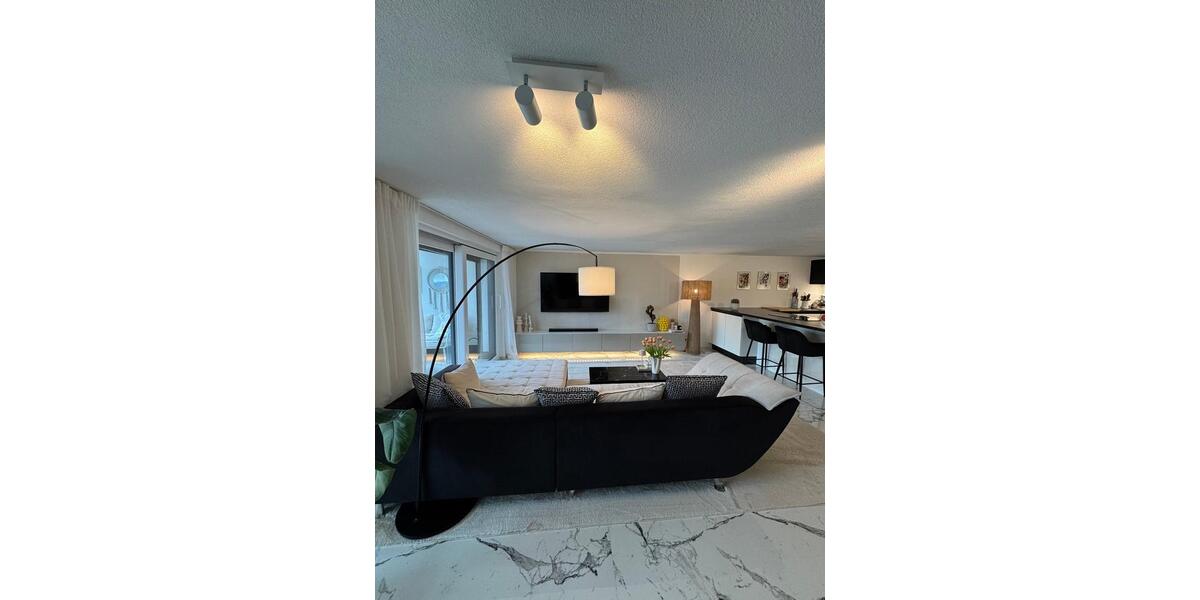 Etagenwohnung Baden-Baden Lichtental - 2 Zimmer, 92 m&sup2;, 1.100&euro; | Angebot:25964359