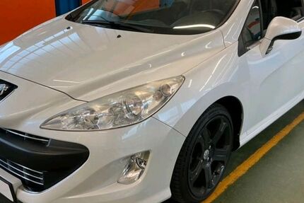 Peugeot 308 105.000 km 4.299 &euro; Au am Rhein 76474