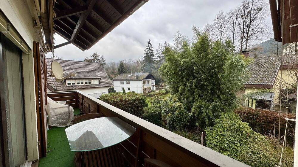 Einfamilienhaus Baden-Baden Innenstadt - 8 Zimmer, 200 m&sup2;, 675.000&euro; | Angebot:25674406