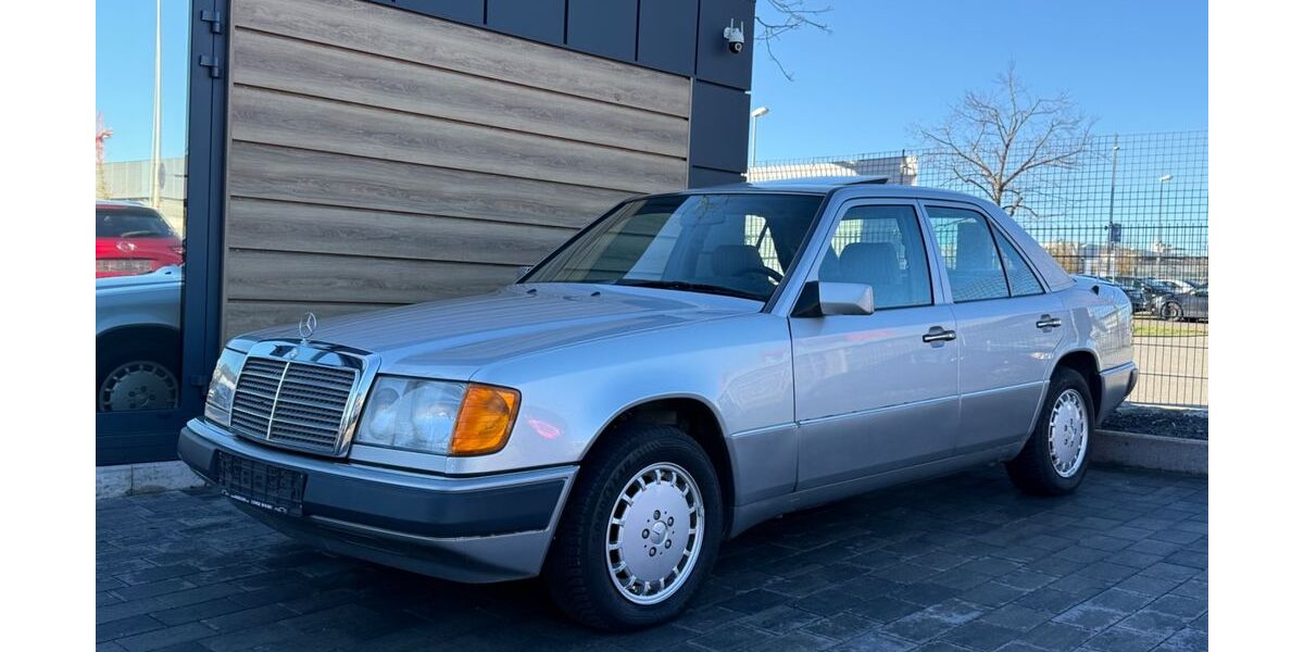 Mercedes-Benz E 230 131.000 km 5.900 &euro; Baden-Württemberg - Nagold 72202