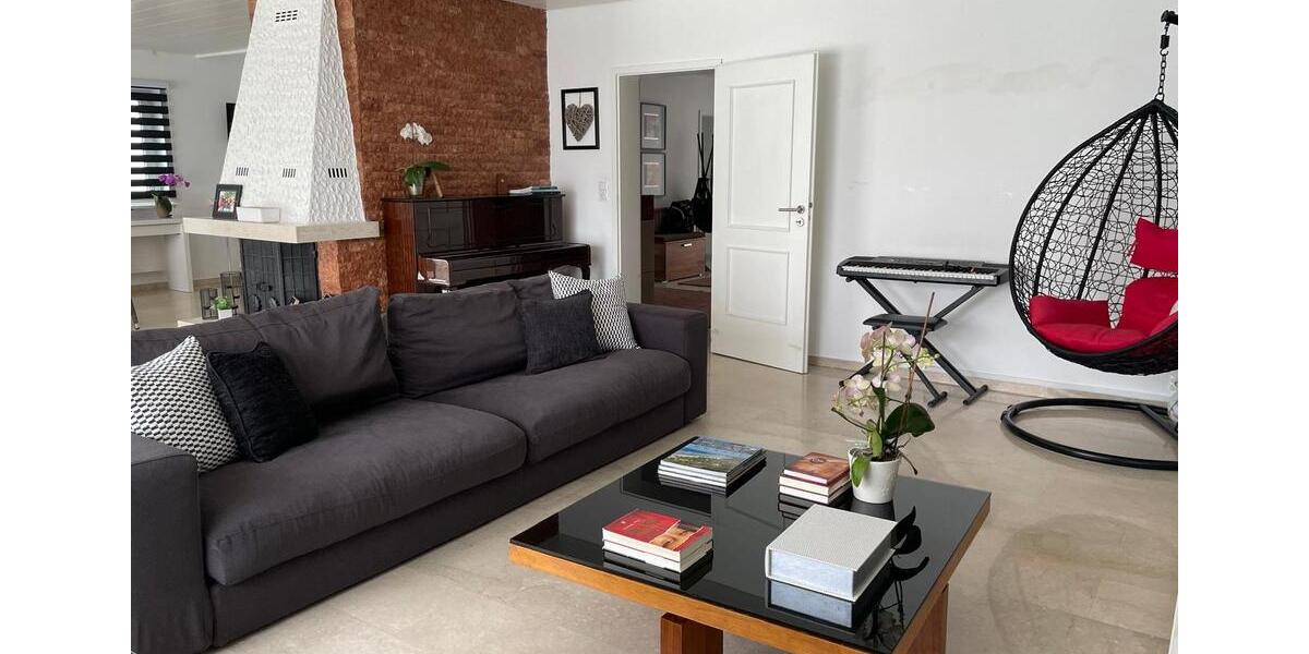 Einfamilienhaus Waldbronn - 9 Zimmer, 299 m&sup2;, 890.000&euro; | Angebot:25945592