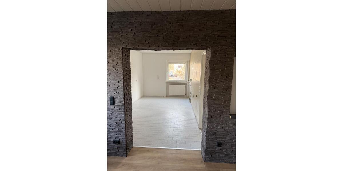 Einfamilienhaus Hagenbach - 7 Zimmer, 180 m&sup2;, 465.000&euro; | Angebot:25406969