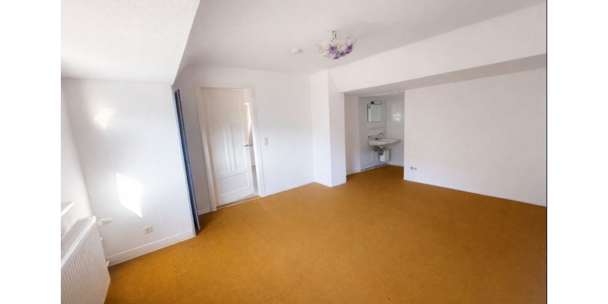 Mehrfamilienhaus, Wohnhaus Bad Wildbad - 7 Zimmer, 160 m&sup2;, 299.000&euro; | Angebot:24698220