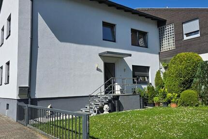 Haus Rheinstetten - 5 Zimmer, 130 m&sup2;, 499.000&euro; | Angebot:25478555