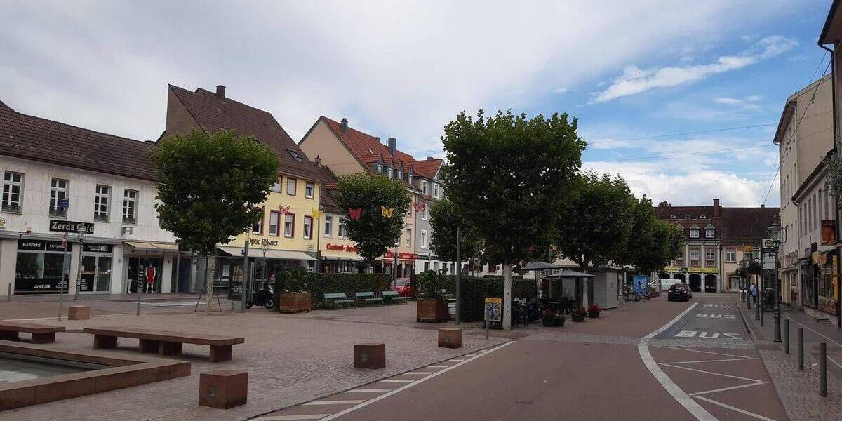 Einfamilienhaus Rastatt - 1 Zimmer, 450 m&sup2;, 2.200.000&euro; | Angebot:25747434