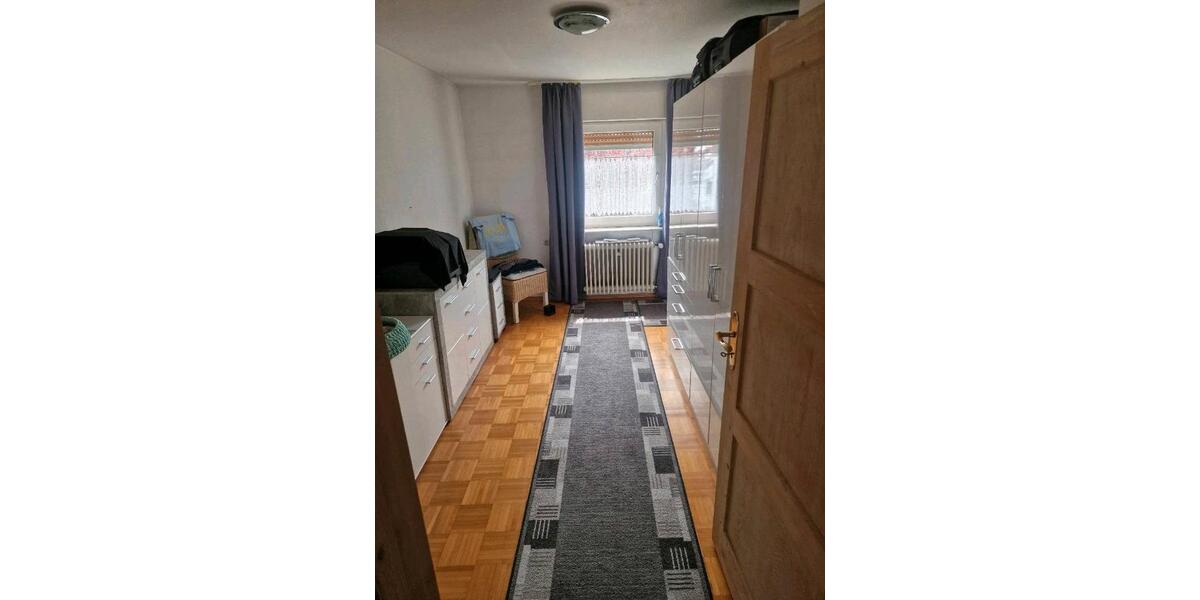 Doppelhaushälfte Gernsbach - 6 Zimmer, 165 m&sup2;, 1.500&euro; | Angebot:26470230