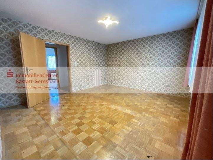 Einfamilienhaus Forbach - 7 Zimmer, 267 m&sup2;, 179.000&euro; | Angebot:25797593