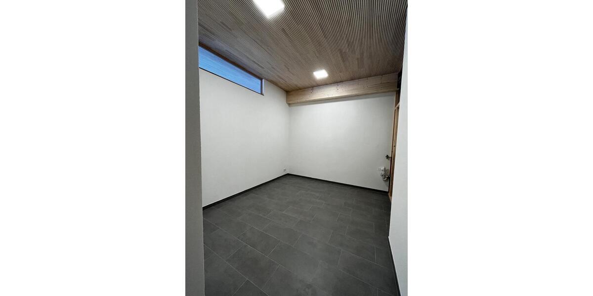 Etagenwohnung Achern - 5 Zimmer, 153 m&sup2;, 1.900&euro; | Angebot:25272121