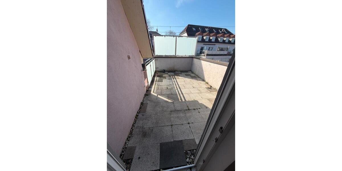 Dachgeschoßwohnung Ettlingen - 3 Zimmer, 110 m&sup2;, 1.100&euro; | Angebot:25990844