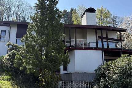 Haus Bühl - 8 Zimmer, 350 m&sup2;, 940.000&euro; | Angebot:21314560